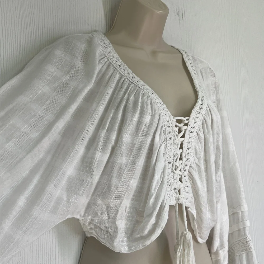 Free People - Paloma Ivory Lace Up Long Sleeve Lightweight Crop Blouse Size XS
